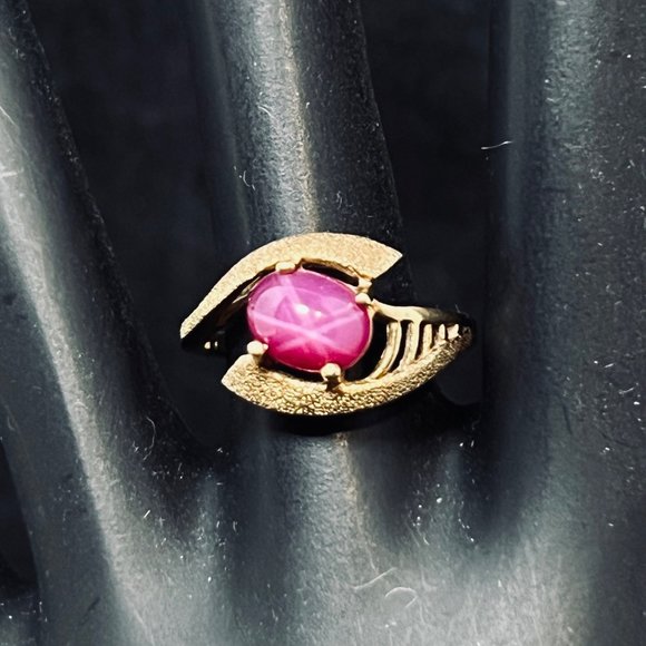 Vintage FC 10k Gold And Synthetic Pink Star Ruby Ring (R314) - Picture 1 of 6